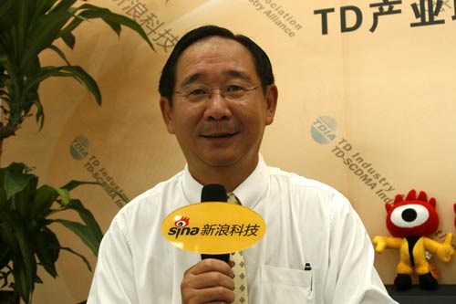馮映奪接受新浪科技專訪
