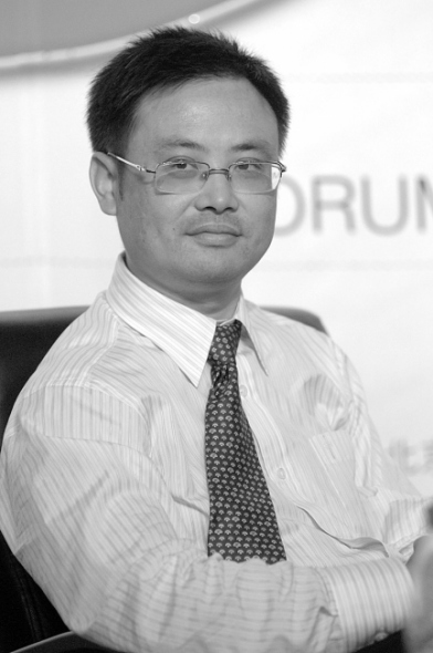 深圳證券交易所副總經(jīng)理陳鴻橋