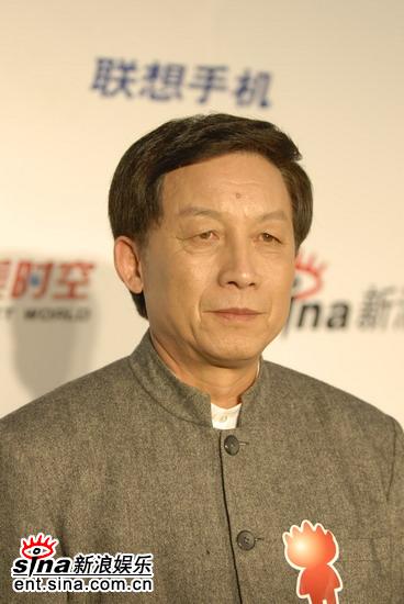 科技時(shí)代_易中天調(diào)侃唐駿：成功學(xué)害死人